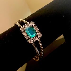 Gorgeous vintage jewel bracelet